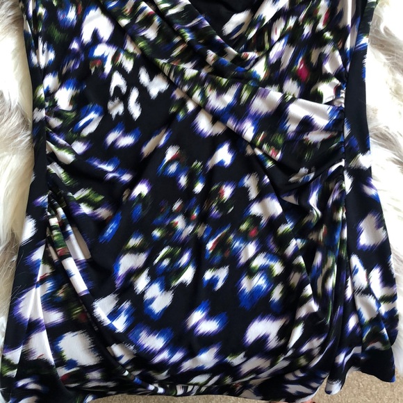 Vince Camuto sleeveless blouse - Picture 2 of 3